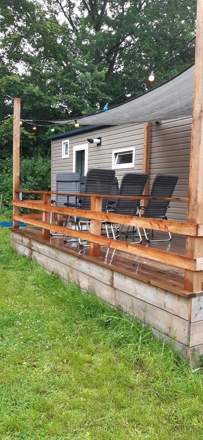 Chalet 2 Landgoedcamping Nienoord In Leek Екстериор снимка